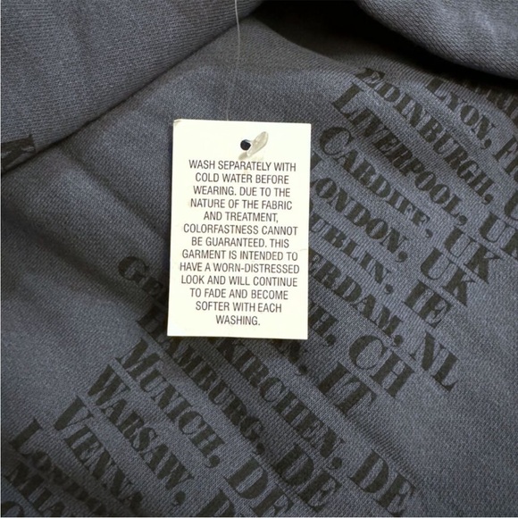 *NWT* Taylor Swift Eras Tour Official Crew Neck Sweatshirt - Picture 4 of 9